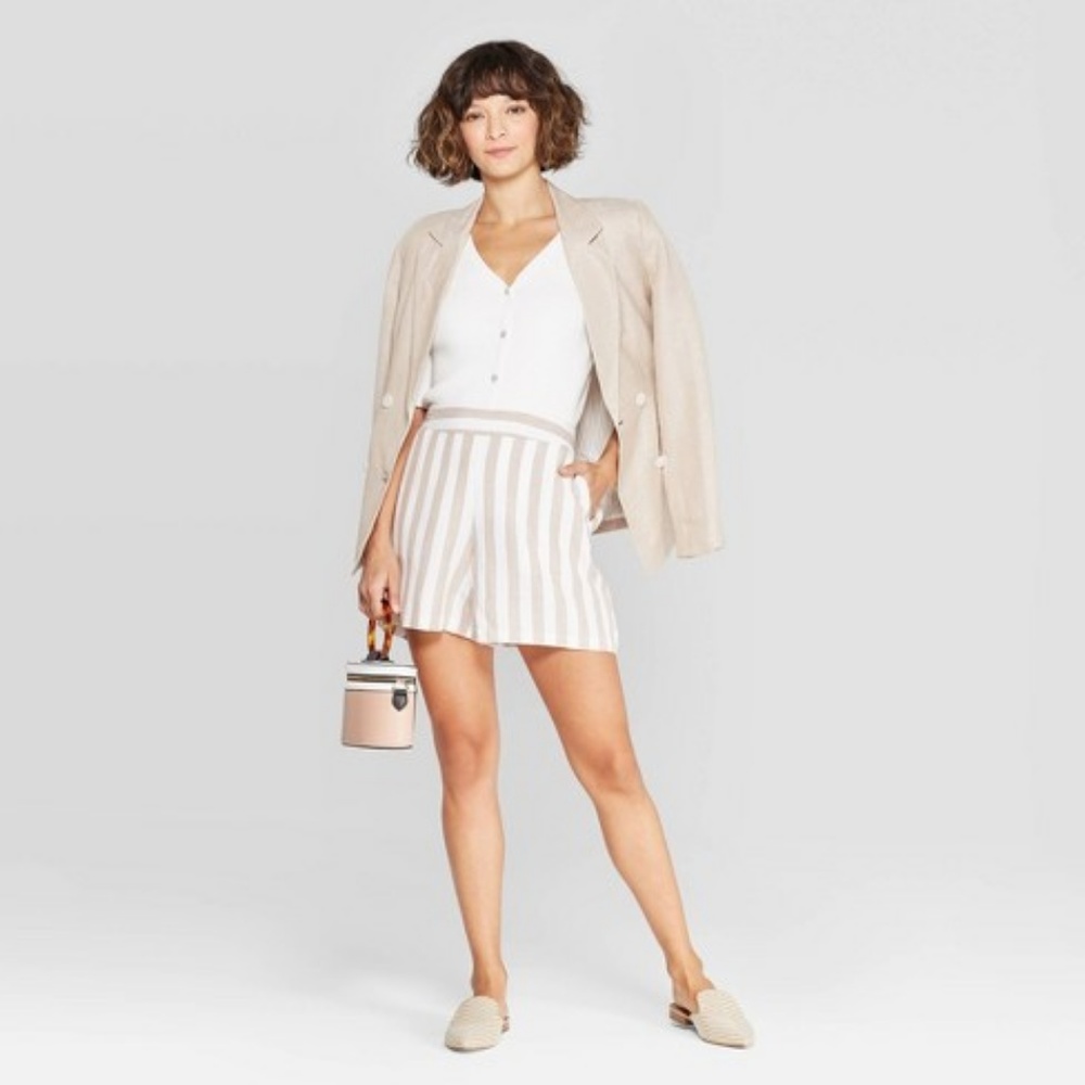Striped Linen Shorts - Picture 3 of 5